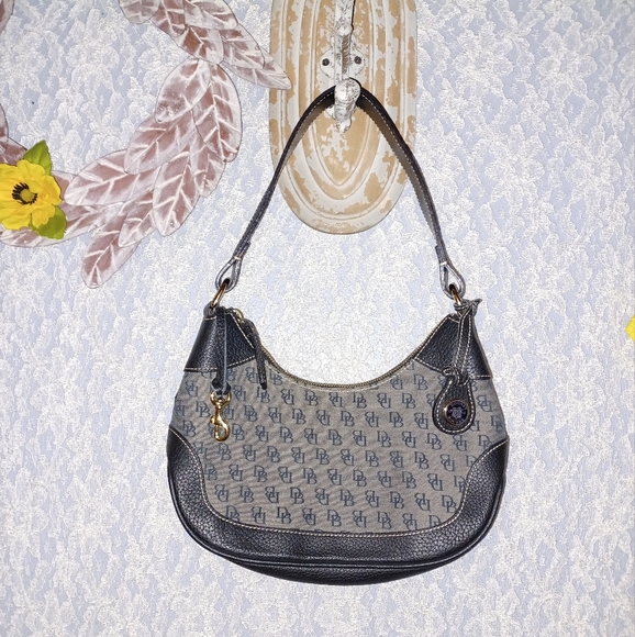 Dooney & Bourke H4 012724 Monogram Black/Gray small shoulder Bag - Picture 1 of 16